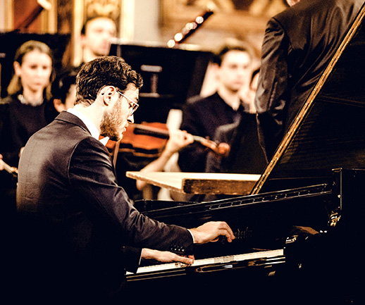 Der Pianiste Aris Alexander Blettenberg, Foto: Andrej Grilc
